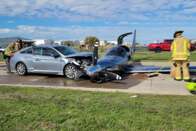 Já viu acidente de trânsito entre carro e avião? Essa batida bizarra foi registrada no Texas; veja o vídeo!